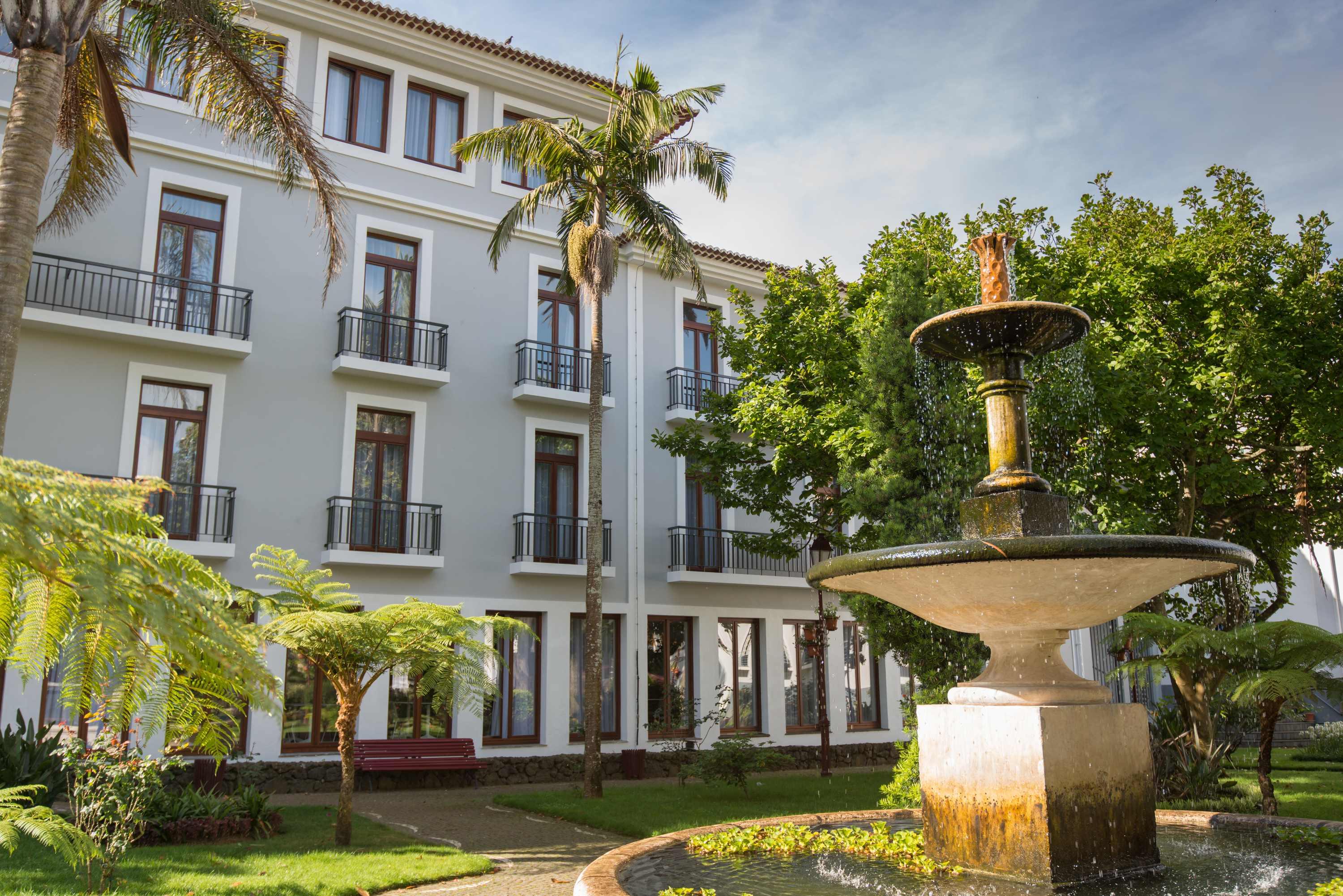 Azoris Angra Garden - Plaza Hotel Angra do Heroismo Exterior photo